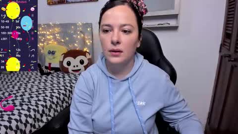 Snapshot of hidianapaola chatting on 10-12-25, 06:18 Diana online show from 10-12-25, 06:18