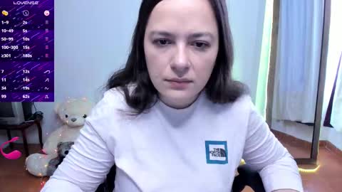 Snapshot of hidianapaola chatting on 12-01-25, 06:13 Diana online show from 12-01-25, 06:13