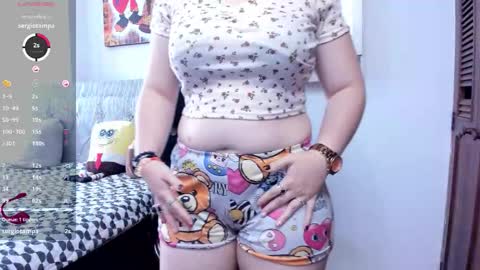 Snapshot of hidianapaola chatting on 01-07-26, 06:54 Diana online show from 01-07-26, 06:54