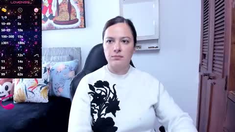 Snapshot of hidianapaola chatting on 02-13-26, 06:48 Diana online show from 02-13-26, 06:48