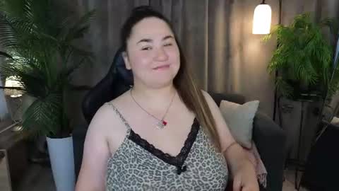 Anna online show from 06-25-26, 07:57