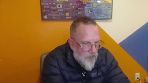 Snapshot of high__five chatting on 12-01-25, 03:22 high__five online show from 12-01-25, 03:22