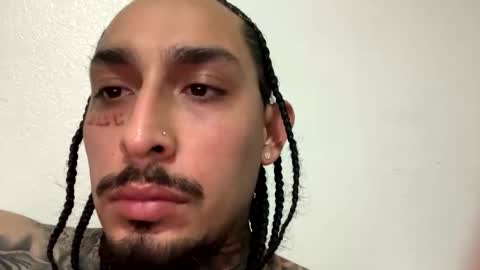 hihello300 online show from 11-21-25, 04:44