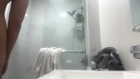 hihello7777 online show from 09-17-25, 08:16