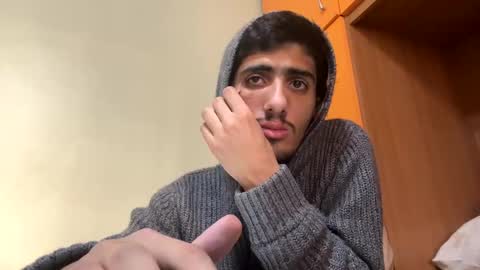 Snapshot of hihi9697 chatting on 12-29-24, 10:23 hihi9697 online show from 12-29-24, 10:23