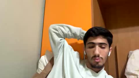 Snapshot of hihi9697 chatting on 03-09-25, 09:36 hihi9697 online show from 03-09-25, 09:36