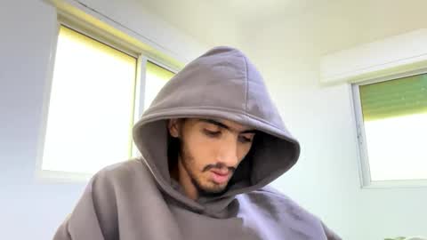 Snapshot of hihi9697 chatting on 11-16-25, 05:35 hihi9697 online show from 11-16-25, 05:35