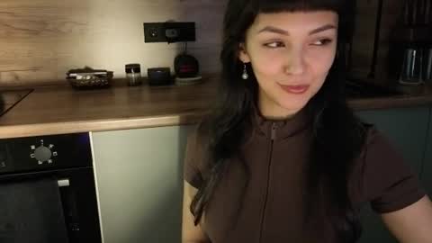 HIHIKA online show from 06-21-26, 08:11