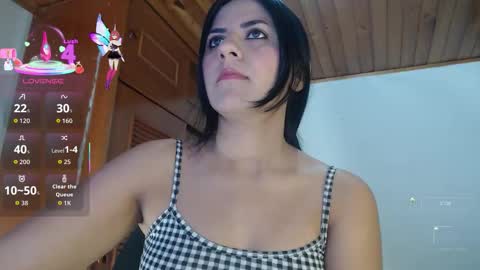 hilaril18 online show from 11-29-25, 12:02