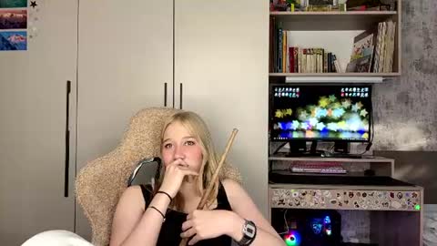 Snapshot of hilarianimocks chatting on 07-28-26, 12:48 Emma online show from 07-28-26, 12:48