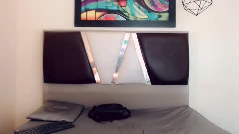 Hilary Avilan online show from 03-18-26, 07:17