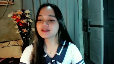 hilarymolly online show from 03-26-26, 02:50