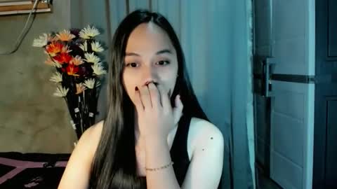 hilarymolly online show from 04-18-26, 10:21