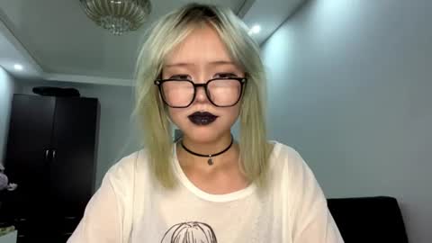 Snapshot of hildegardescore chatting on 07-28-26, 07:15 Kaori online show from 07-28-26, 07:15