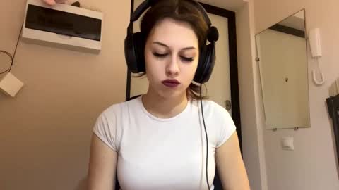 Hi Im Elizabeth online show from 10-03-25, 01:08