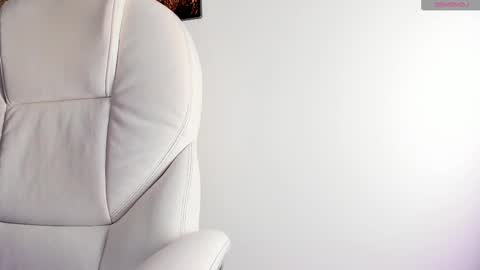 Hillary online show from 09-16-25, 11:44