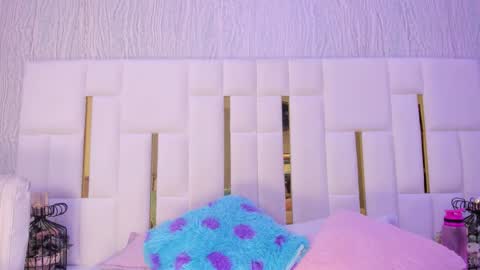 Hillary online show from 10-21-25, 11:44