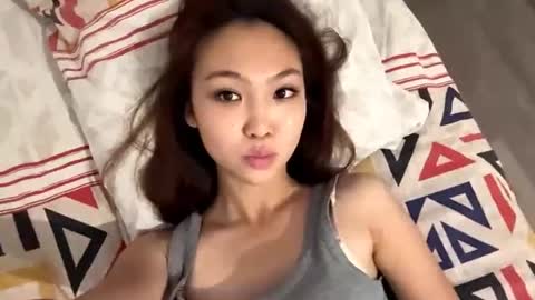 Yuna online show from 07-27-26, 03:52