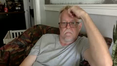 TwoDaddies online show from 03-02-26, 10:38