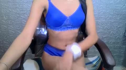 Snapshot of himani_ chatting on 10-16-25, 07:42 Himani online show from 10-16-25, 07:42