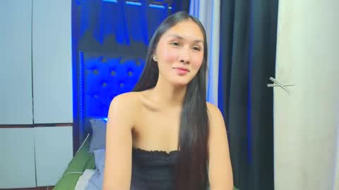 yuricah online show from 10-10-25, 02:10