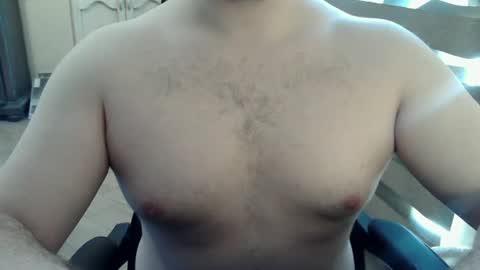Himbo fox online show from 06-15-26, 08:00