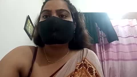 himuhimu22 online show from 10-08-25, 09:12