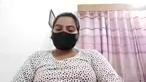 himuhimu22 online show from 12-05-25, 05:31