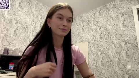 Snapshot of hinadesire chatting on 05-11-26, 09:12 Hina online show from 05-11-26, 09:12