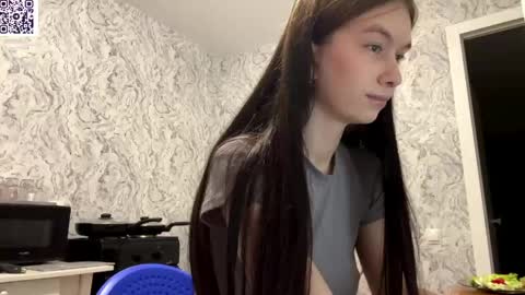Snapshot of hinadesire chatting on 05-12-26, 09:23 Hina online show from 05-12-26, 09:23
