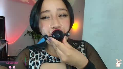 hinata online show from 05-11-26, 02:45
