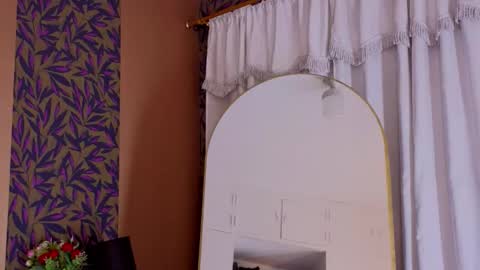 Snapshot of hinata_itachi chatting on 02-25-26, 04:11 FANE AND DAVID online show from 02-25-26, 04:11