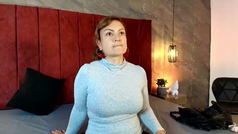 hinata_moonn online show from 06-19-26, 12:20