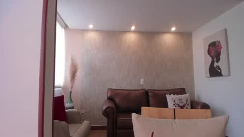 Hinnata online show from 01-26-25, 09:29