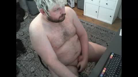 Snapshot of hipguy91 chatting on 07-12-26, 05:26 hipguy91 online show from 07-12-26, 05:26