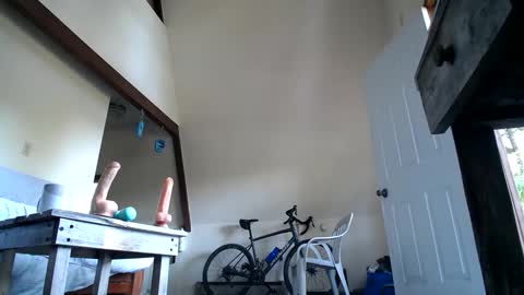 Snapshot of hippiezen chatting on 09-23-25, 06:55 Hippie Jijm online show from 09-23-25, 06:55