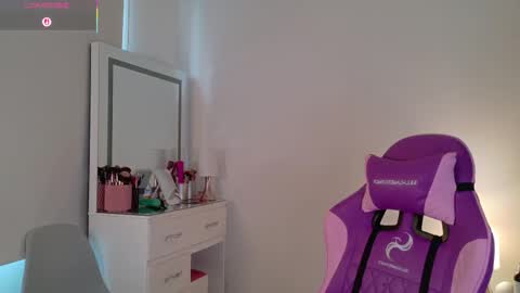 H A N N A H online show from 11-14-25, 08:51