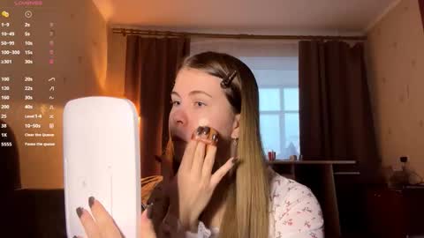 I am Amy ntmu Lets hit 10 Thumbs Up together online show from 12-20-25, 01:07