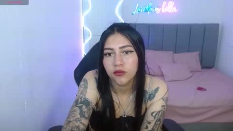 Snapshot of hisis_tay chatting on 09-25-25, 11:47 hisis online show from 09-25-25, 11:47