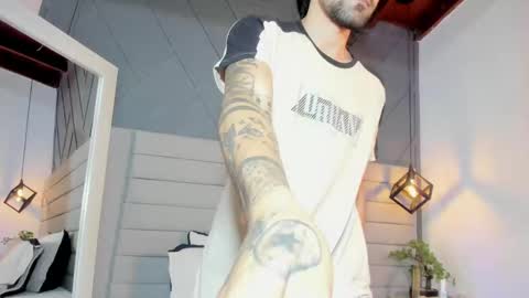 Hisoka online show from 10-03-25, 07:55