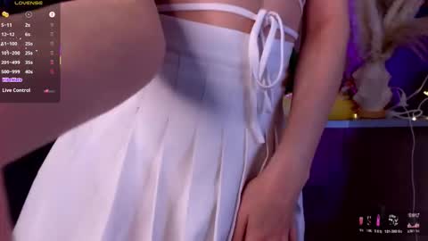 Ella online show from 03-26-26, 06:57