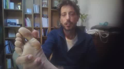 hitmenoww online show from 10-17-25, 11:13