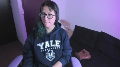 Snapshot of hitomi_arata chatting on 01-27-25, 12:26 Hitomi Arata online show from 01-27-25, 12:26