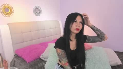 Snapshot of hiyakasudere_ chatting on 10-10-25, 06:29 hiyakasudere_ online show from 10-10-25, 06:29