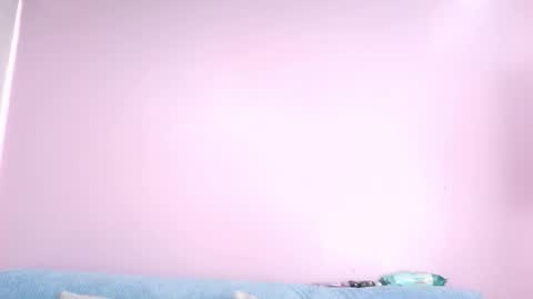 Snapshot of hiyakasudere_ chatting on 10-27-25, 06:45 hiyakasudere_ online show from 10-27-25, 06:45