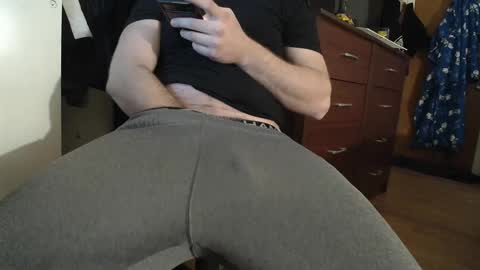 Hockey Player online show from 12-06-24, 04:36