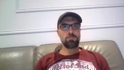 Snapshot of hocus44 chatting on 01-29-25, 09:50 Arthur online show from 01-29-25, 09:50