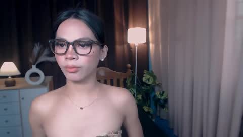 IM NEW HERE ITS ME GIA online show from 03-22-26, 10:13