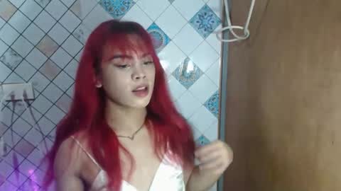 Snapshot of hoelyaurora chatting on 02-26-26, 10:03 Aurora3 online show from 02-26-26, 10:03