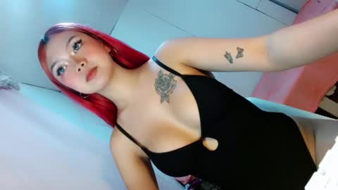 Snapshot of hoelychess chatting on 05-22-26, 11:49 welcome here guys online show from 05-22-26, 11:49